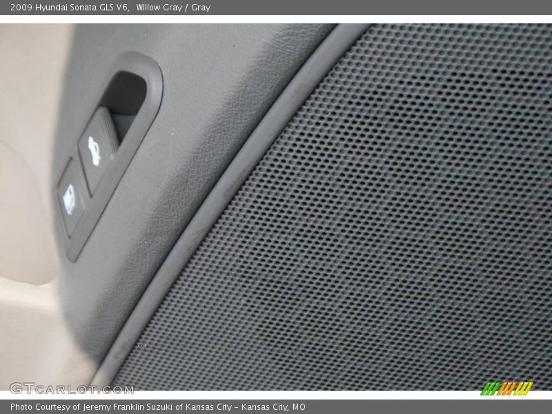 Willow Gray / Gray 2009 Hyundai Sonata GLS V6
