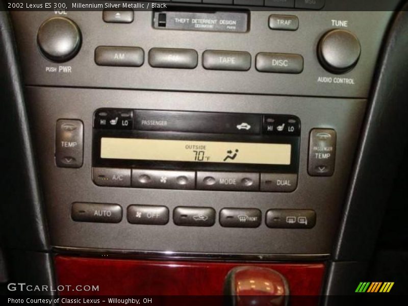 Millennium Silver Metallic / Black 2002 Lexus ES 300