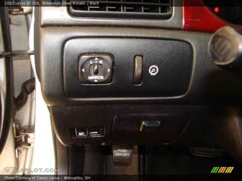 Millennium Silver Metallic / Black 2002 Lexus ES 300