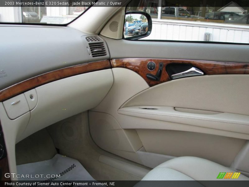 Jade Black Metallic / Oyster 2003 Mercedes-Benz E 320 Sedan