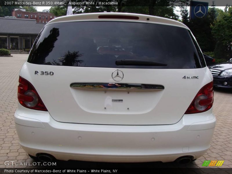 Alabaster White / Macadamia 2007 Mercedes-Benz R 350 4Matic
