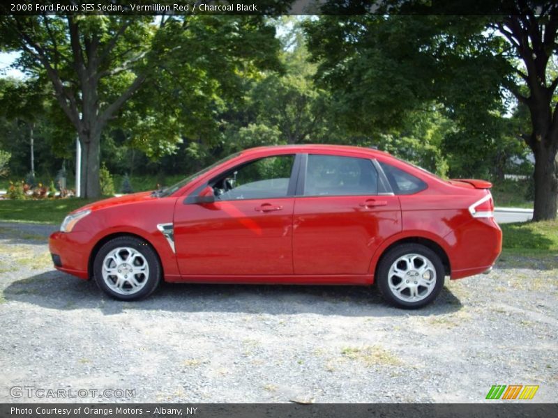 Vermillion Red / Charcoal Black 2008 Ford Focus SES Sedan