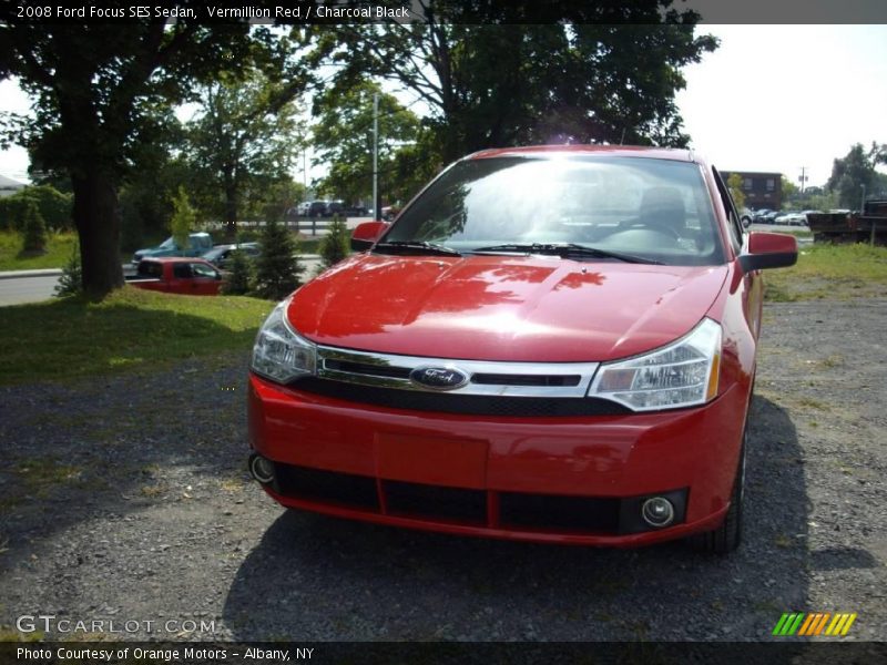 Vermillion Red / Charcoal Black 2008 Ford Focus SES Sedan