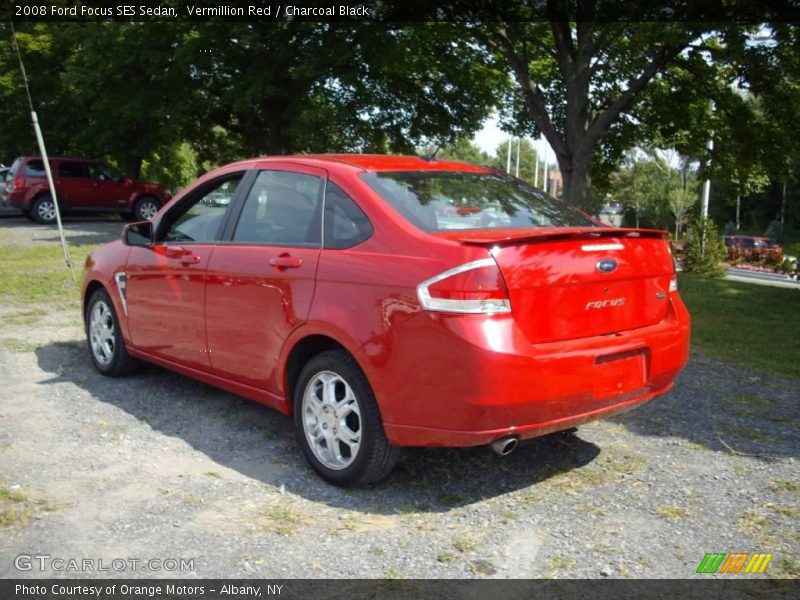 Vermillion Red / Charcoal Black 2008 Ford Focus SES Sedan