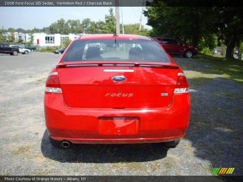 Vermillion Red / Charcoal Black 2008 Ford Focus SES Sedan