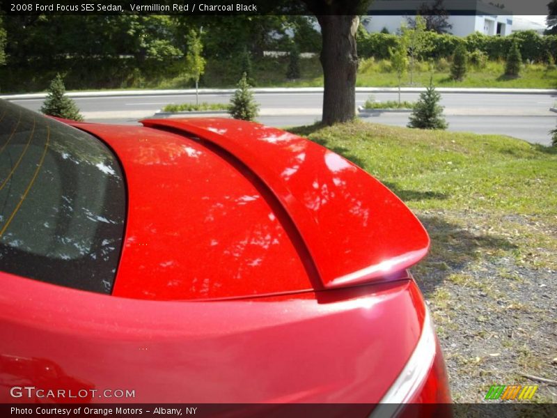 Vermillion Red / Charcoal Black 2008 Ford Focus SES Sedan