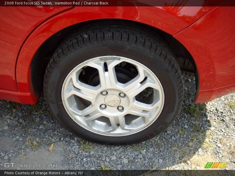 Vermillion Red / Charcoal Black 2008 Ford Focus SES Sedan