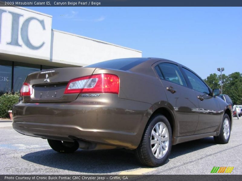 Canyon Beige Pearl / Beige 2009 Mitsubishi Galant ES