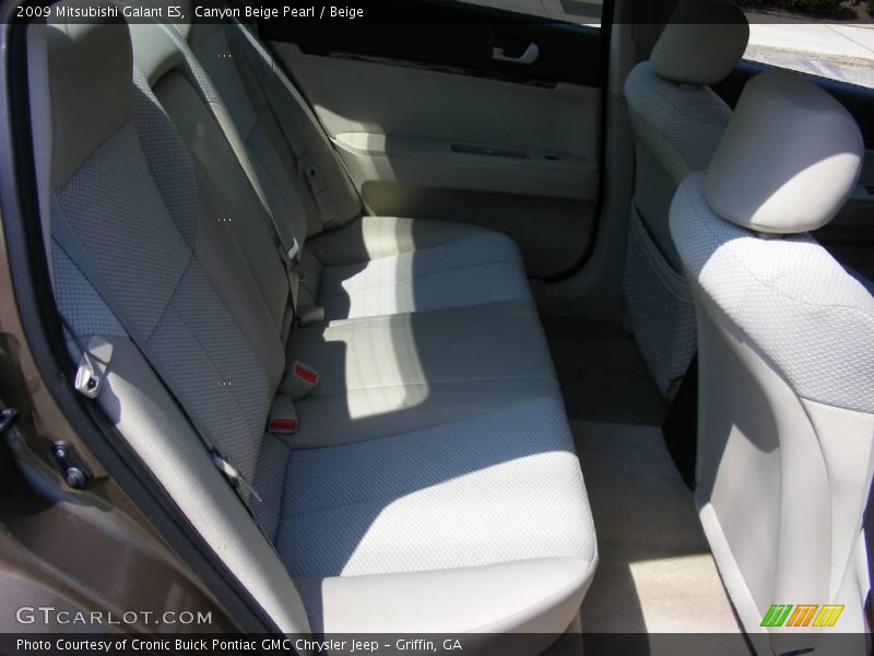 Canyon Beige Pearl / Beige 2009 Mitsubishi Galant ES