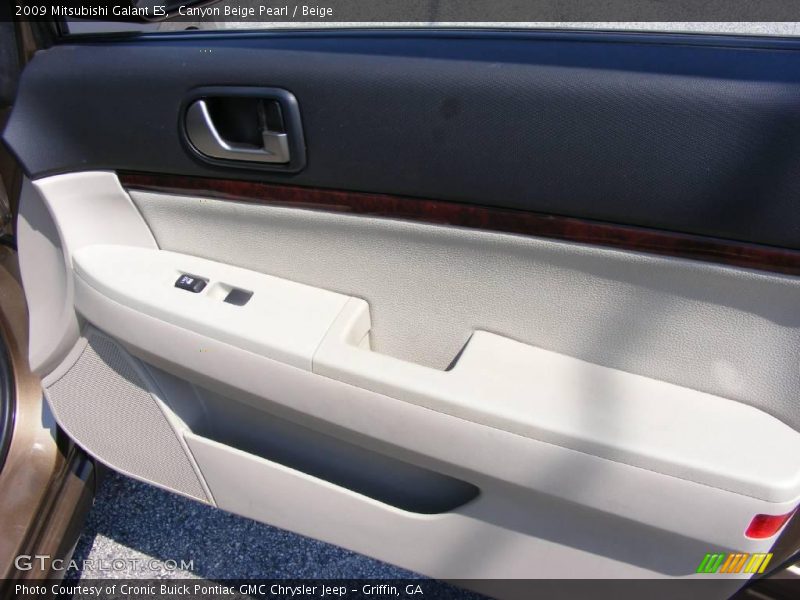 Canyon Beige Pearl / Beige 2009 Mitsubishi Galant ES