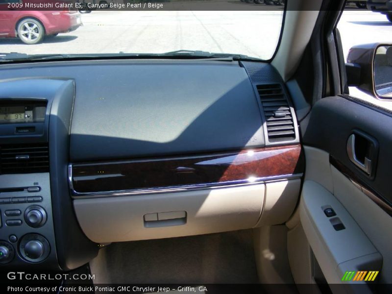 Canyon Beige Pearl / Beige 2009 Mitsubishi Galant ES