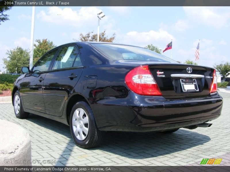 Black / Taupe 2004 Toyota Camry LE