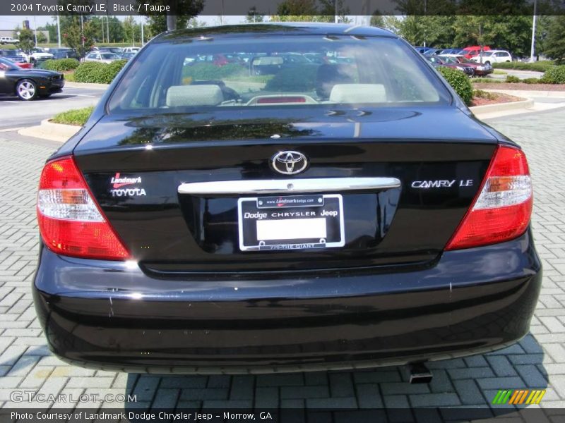 Black / Taupe 2004 Toyota Camry LE