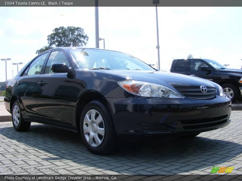 Black / Taupe 2004 Toyota Camry LE