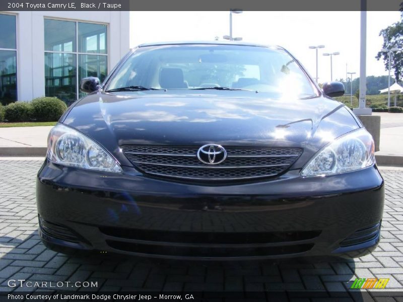Black / Taupe 2004 Toyota Camry LE
