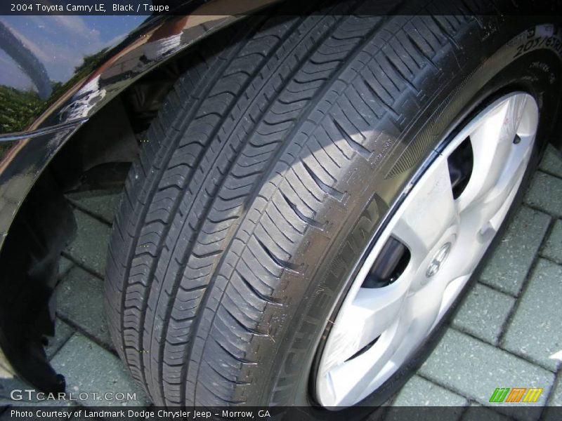 Black / Taupe 2004 Toyota Camry LE