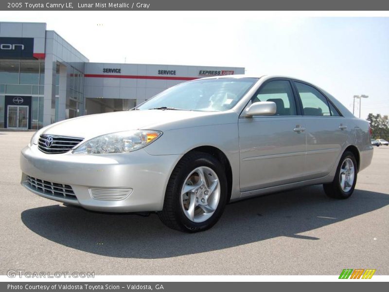 Lunar Mist Metallic / Gray 2005 Toyota Camry LE