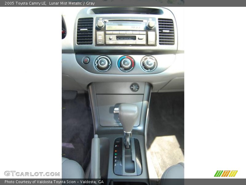 Lunar Mist Metallic / Gray 2005 Toyota Camry LE