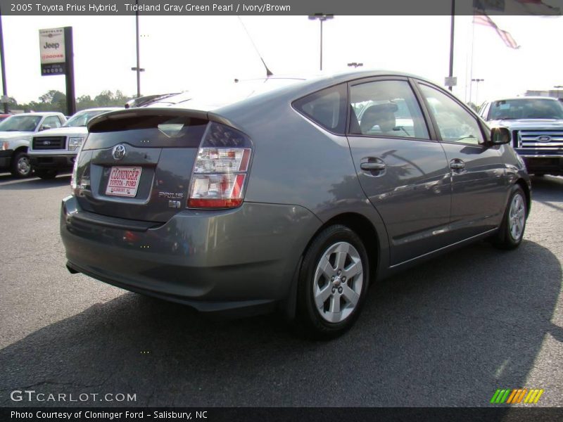 Tideland Gray Green Pearl / Ivory/Brown 2005 Toyota Prius Hybrid