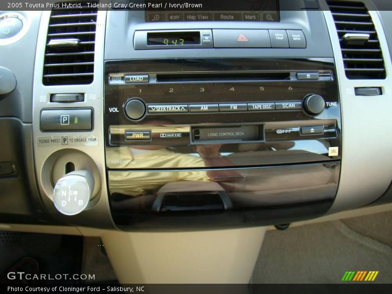 Tideland Gray Green Pearl / Ivory/Brown 2005 Toyota Prius Hybrid