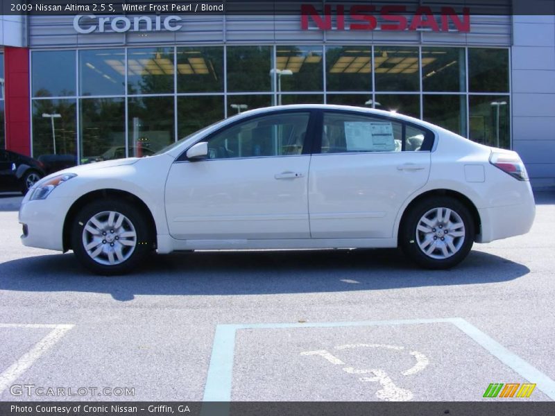 Winter Frost Pearl / Blond 2009 Nissan Altima 2.5 S