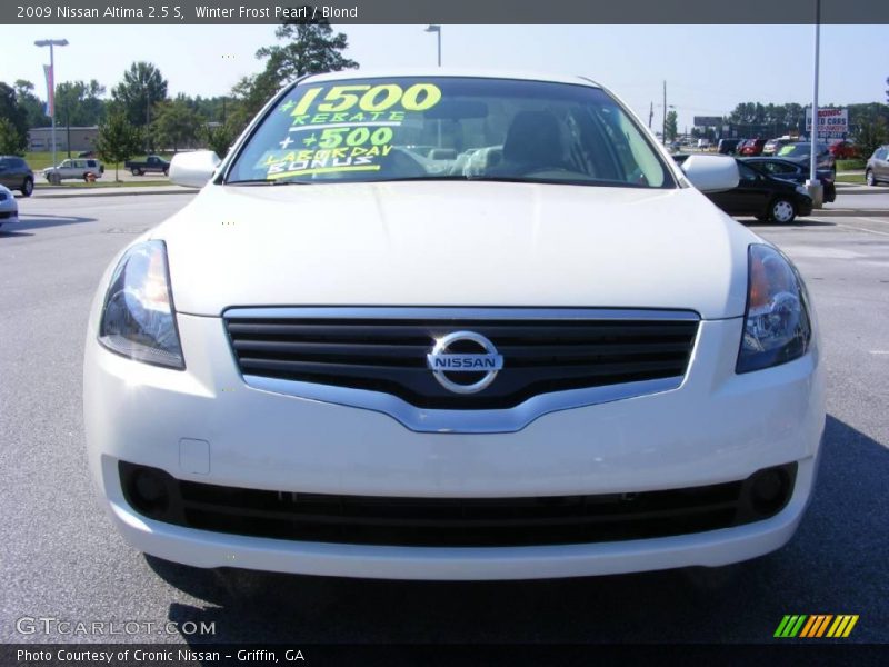 Winter Frost Pearl / Blond 2009 Nissan Altima 2.5 S
