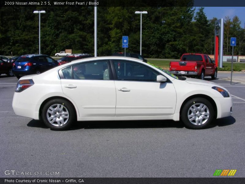 Winter Frost Pearl / Blond 2009 Nissan Altima 2.5 S
