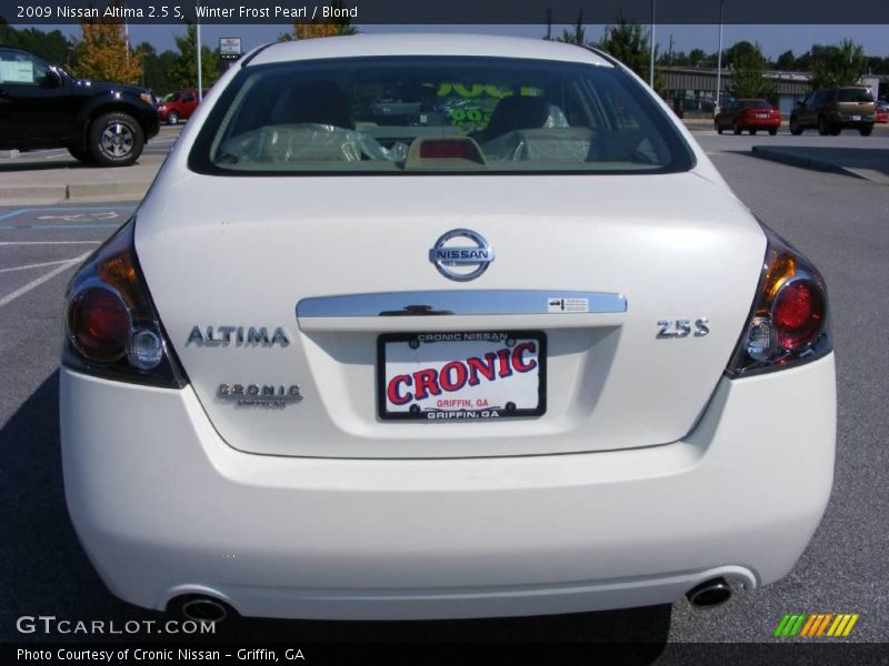 Winter Frost Pearl / Blond 2009 Nissan Altima 2.5 S