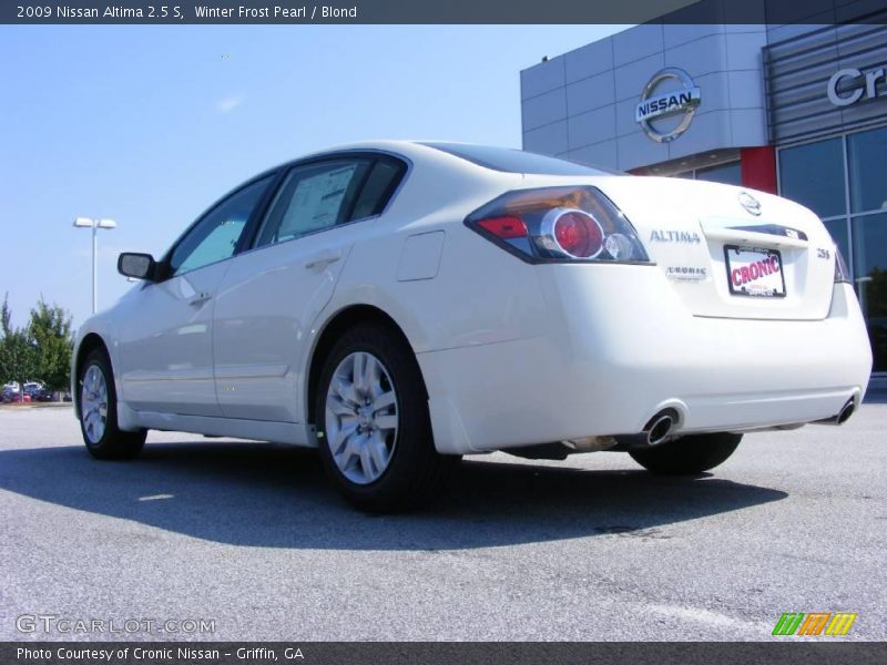 Winter Frost Pearl / Blond 2009 Nissan Altima 2.5 S