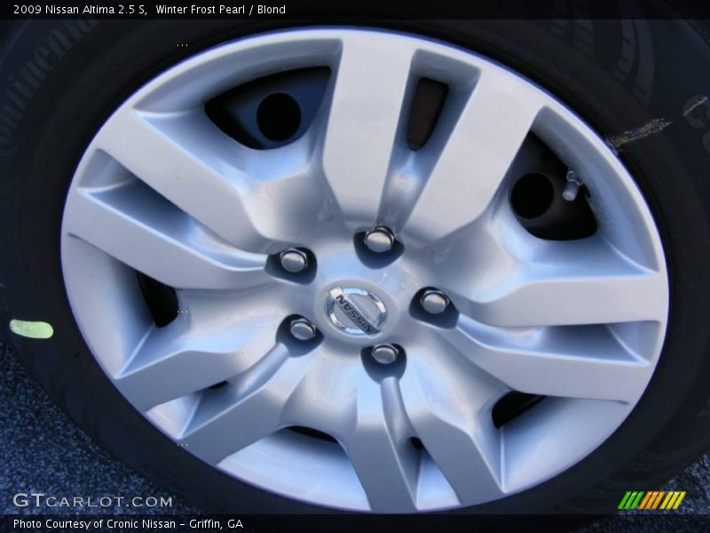 Winter Frost Pearl / Blond 2009 Nissan Altima 2.5 S