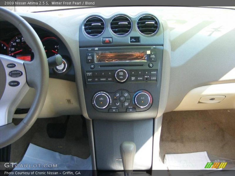 Winter Frost Pearl / Blond 2009 Nissan Altima 2.5 S