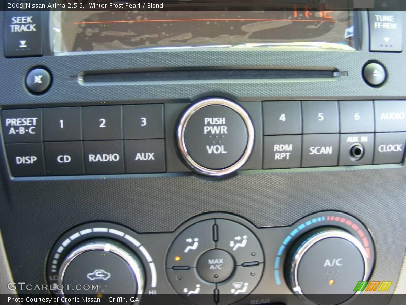 Winter Frost Pearl / Blond 2009 Nissan Altima 2.5 S