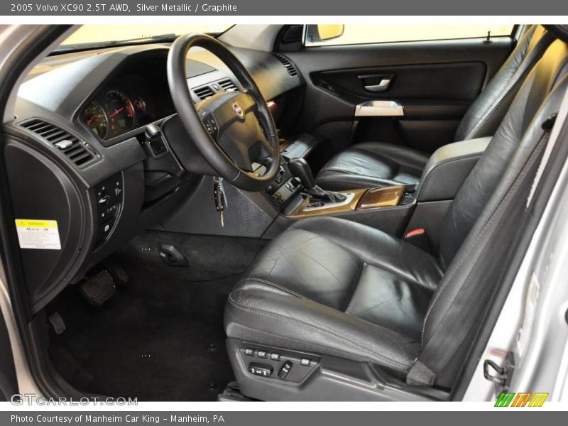 Silver Metallic / Graphite 2005 Volvo XC90 2.5T AWD