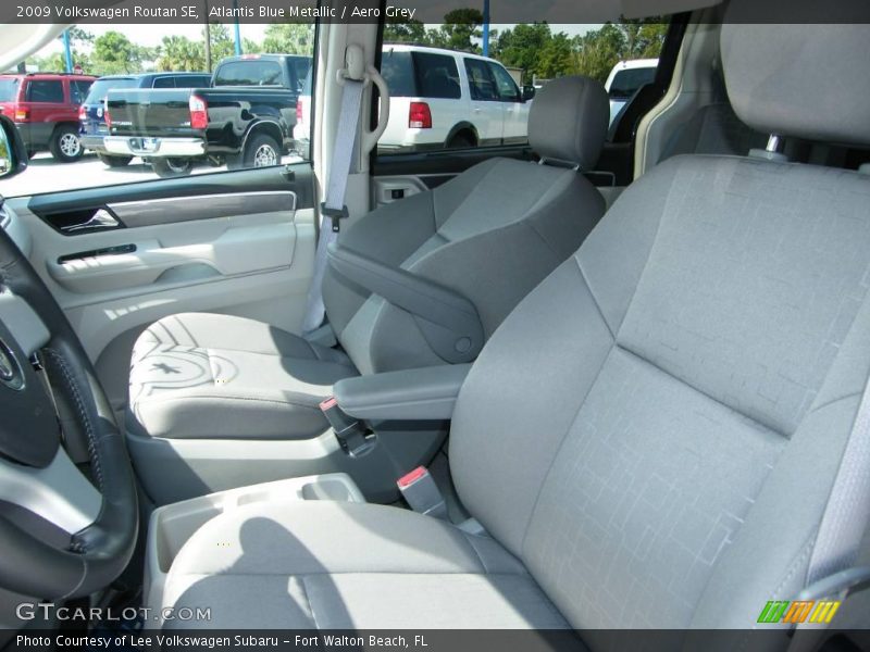 Atlantis Blue Metallic / Aero Grey 2009 Volkswagen Routan SE