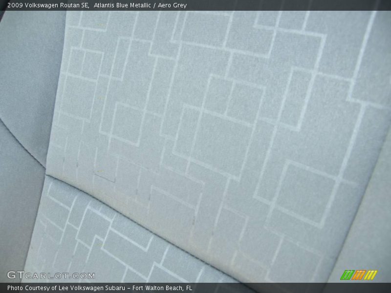 Atlantis Blue Metallic / Aero Grey 2009 Volkswagen Routan SE