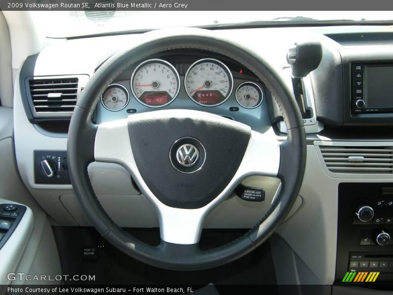 Atlantis Blue Metallic / Aero Grey 2009 Volkswagen Routan SE