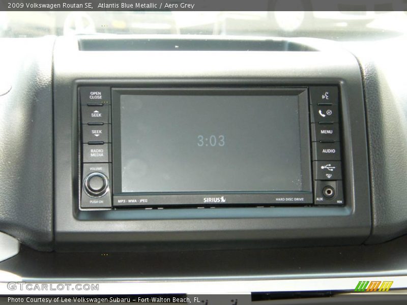 Atlantis Blue Metallic / Aero Grey 2009 Volkswagen Routan SE