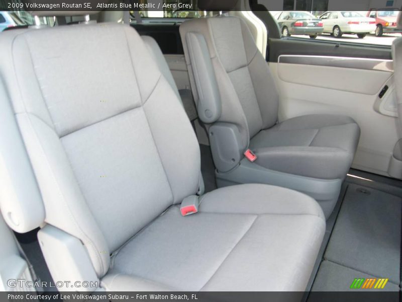 Atlantis Blue Metallic / Aero Grey 2009 Volkswagen Routan SE