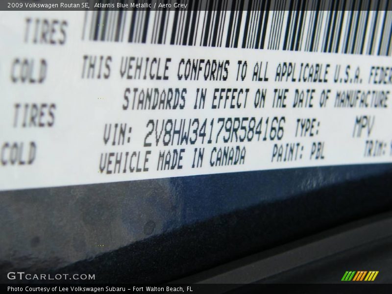 Atlantis Blue Metallic / Aero Grey 2009 Volkswagen Routan SE