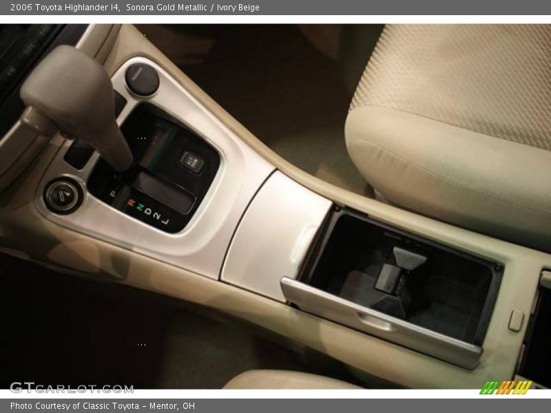 Sonora Gold Metallic / Ivory Beige 2006 Toyota Highlander I4
