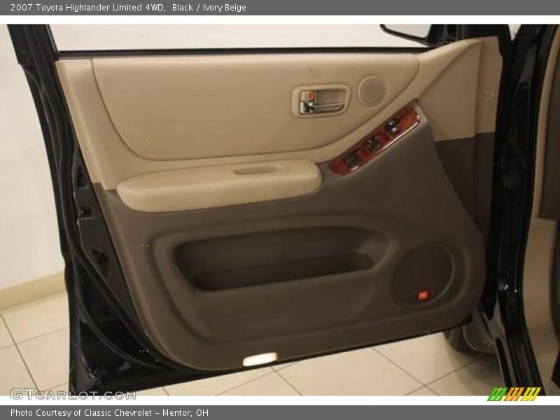 Black / Ivory Beige 2007 Toyota Highlander Limited 4WD