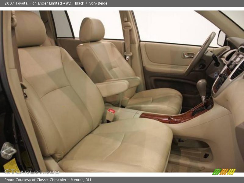 Black / Ivory Beige 2007 Toyota Highlander Limited 4WD