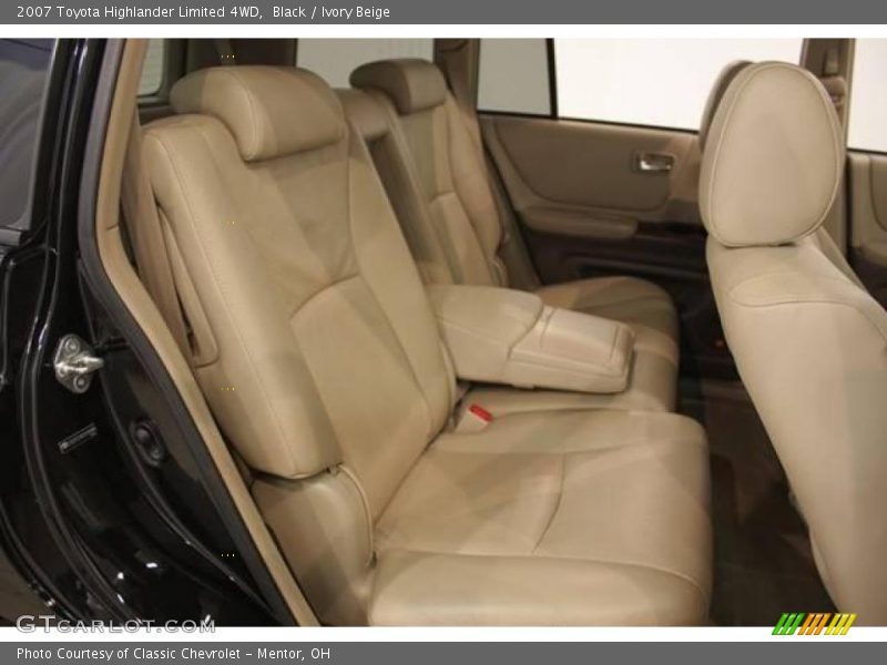 Black / Ivory Beige 2007 Toyota Highlander Limited 4WD