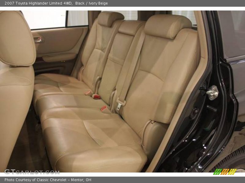 Black / Ivory Beige 2007 Toyota Highlander Limited 4WD
