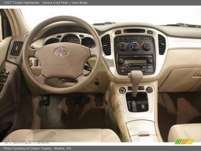 Sonora Gold Pearl / Ivory Beige 2007 Toyota Highlander