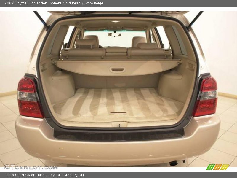 Sonora Gold Pearl / Ivory Beige 2007 Toyota Highlander