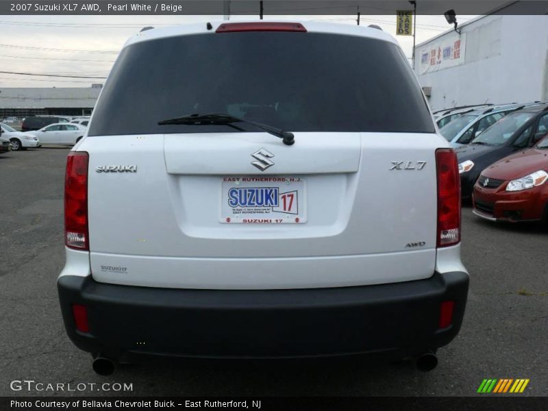 Pearl White / Beige 2007 Suzuki XL7 AWD