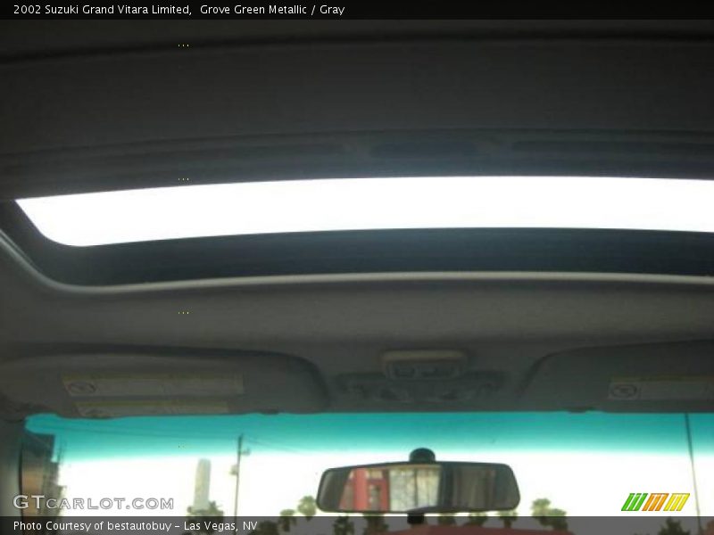 Grove Green Metallic / Gray 2002 Suzuki Grand Vitara Limited