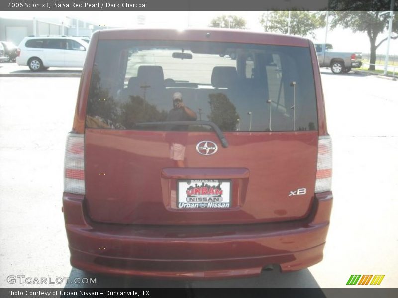 Salsa Red Pearl / Dark Charcoal 2006 Scion xB
