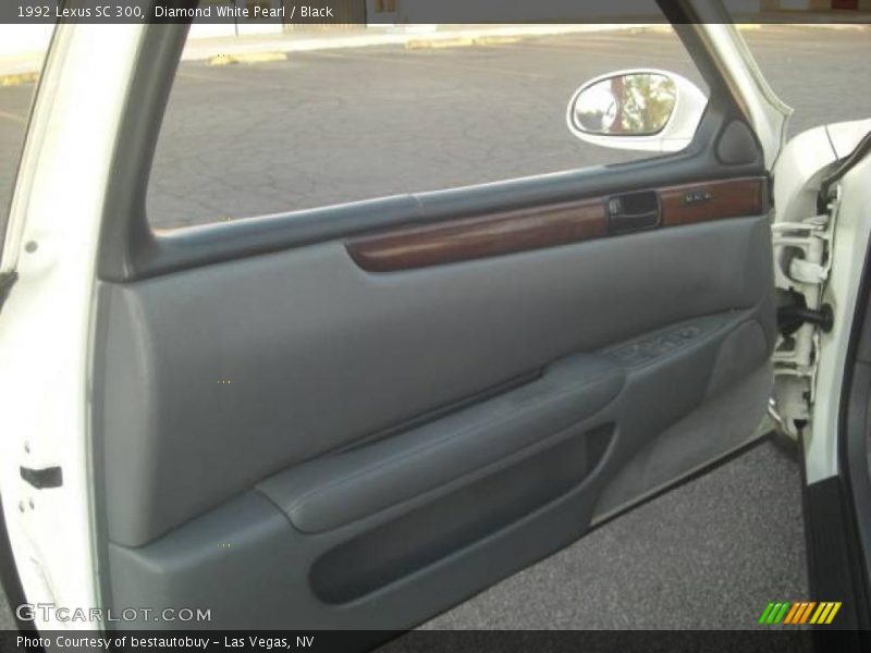 Diamond White Pearl / Black 1992 Lexus SC 300